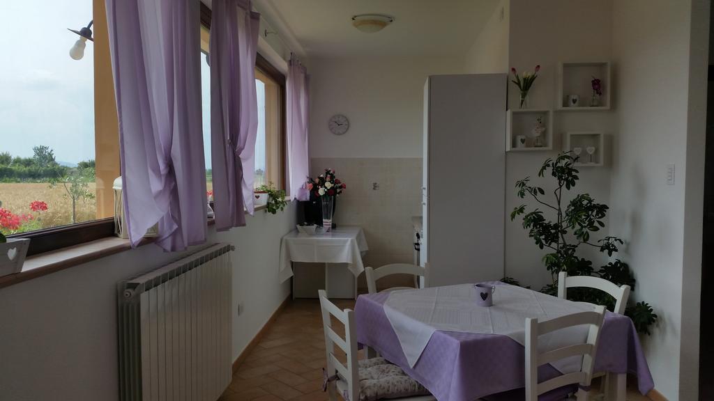 سبيلّو B&B Le Rose الغرفة الصورة
